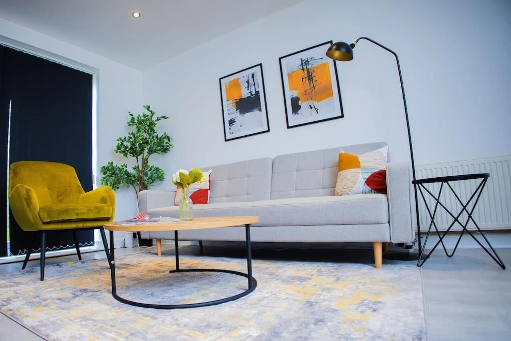 Isinmi Home - Close To Mcr City Manchester Exteriör bild