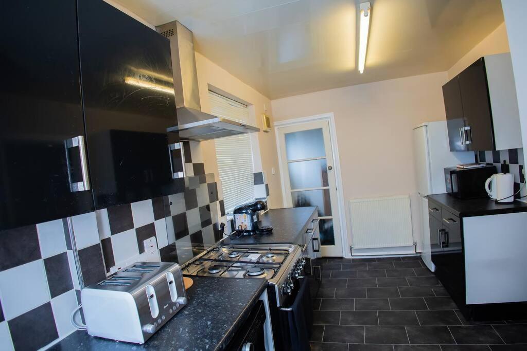 Isinmi Home - Close To Mcr City Manchester Exteriör bild